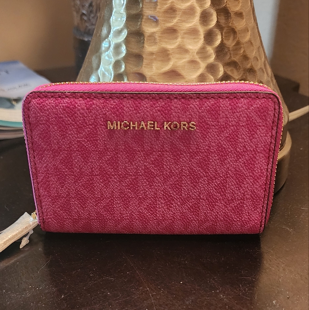 Michael Kors Pink  Credit Card Wallet with Signature Monogram
